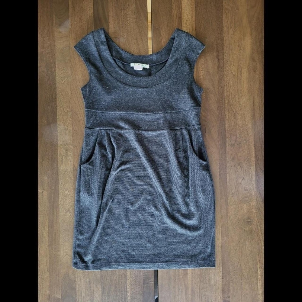 Short dress